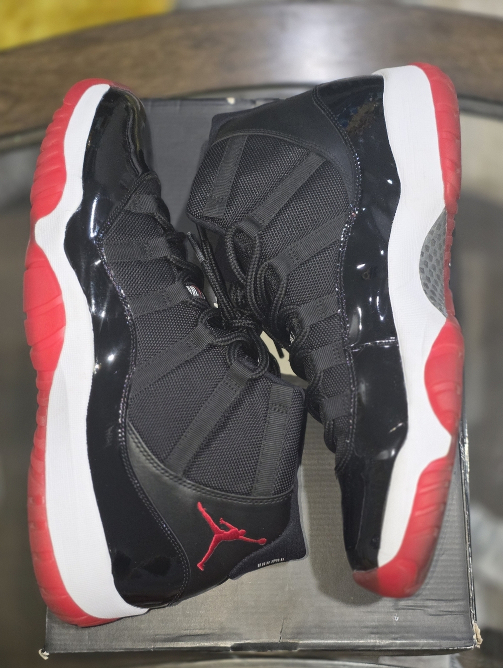 Nike AIR JORDAN 11 Bred RETRO 2012